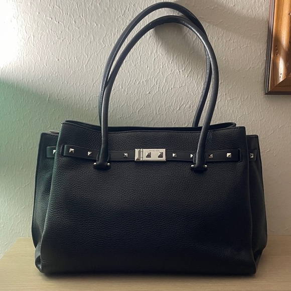 SOLD Michael Kors Addison Large Tote - Picture 5 of 13